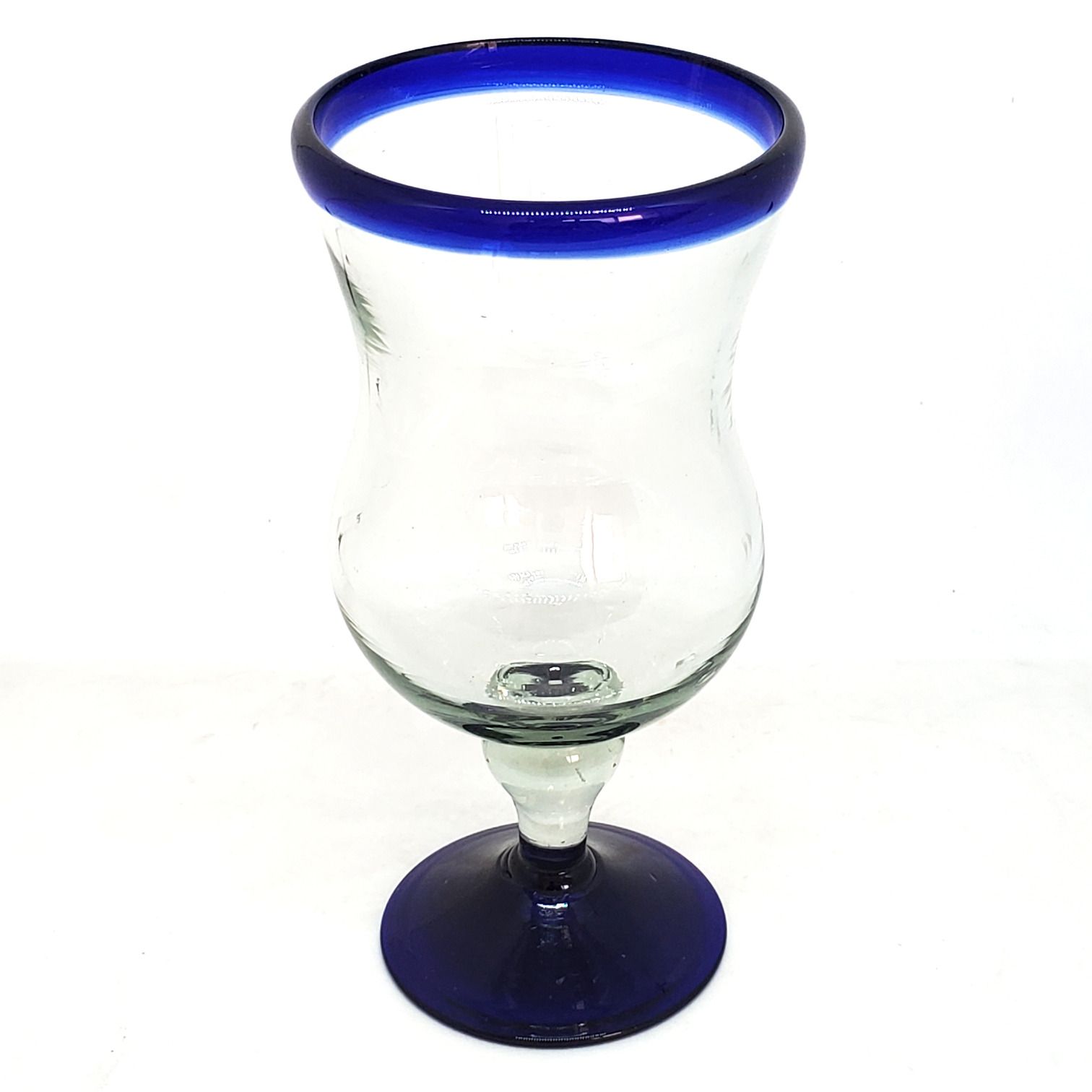 New Items / Cobalt Blue Rim 11 oz Curvy Water Goblets  / The curved wall of these goblets makes them classic and beautiful at the same time. Ideal to complete your table setting.